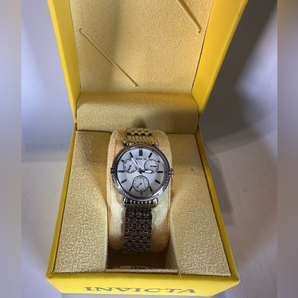 Women’s Invicta Silver Watch with White Face